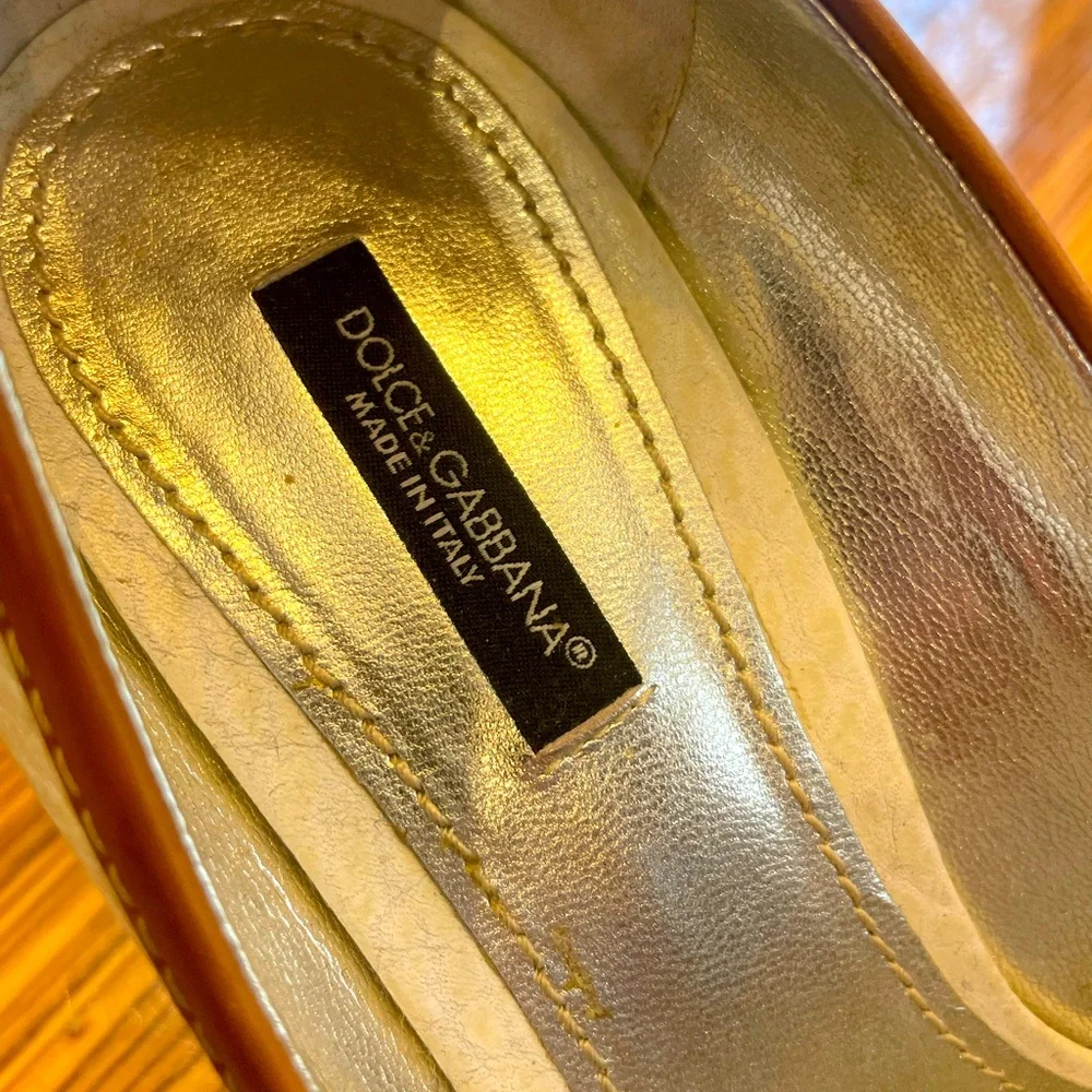 Dolce &Gabbana peep toe heels. Cream/off white/ and rich tan leather size 38 - Picture 2 of 10